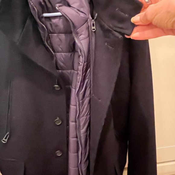 Cole Haan Wool Coat with zip out lining/coat - Picture 5 of 8